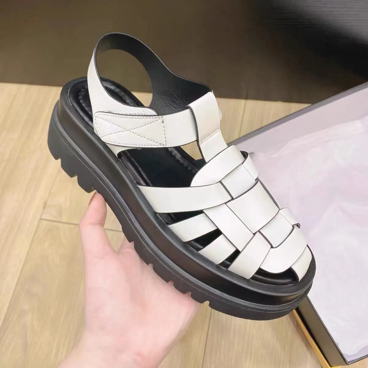 Eribby Closed Toe Sandals for Women Casual Summer Hollow Out Vintage Wedge Sandal Gladiator Outdoor Shoes