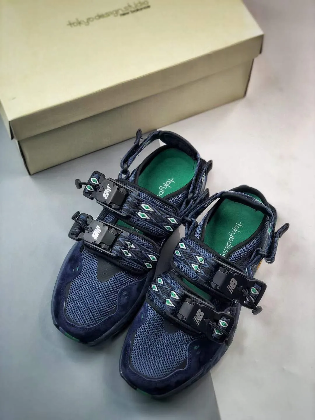 NIOBIUM CONCEPT 2 SANDALS